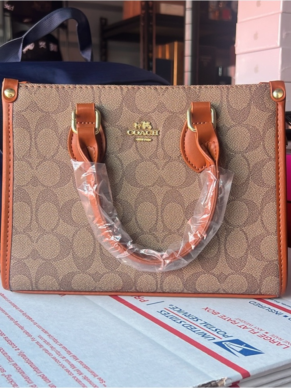 Coach Brown Signature small Satchel with Tan Trim - Picture 1 of 3